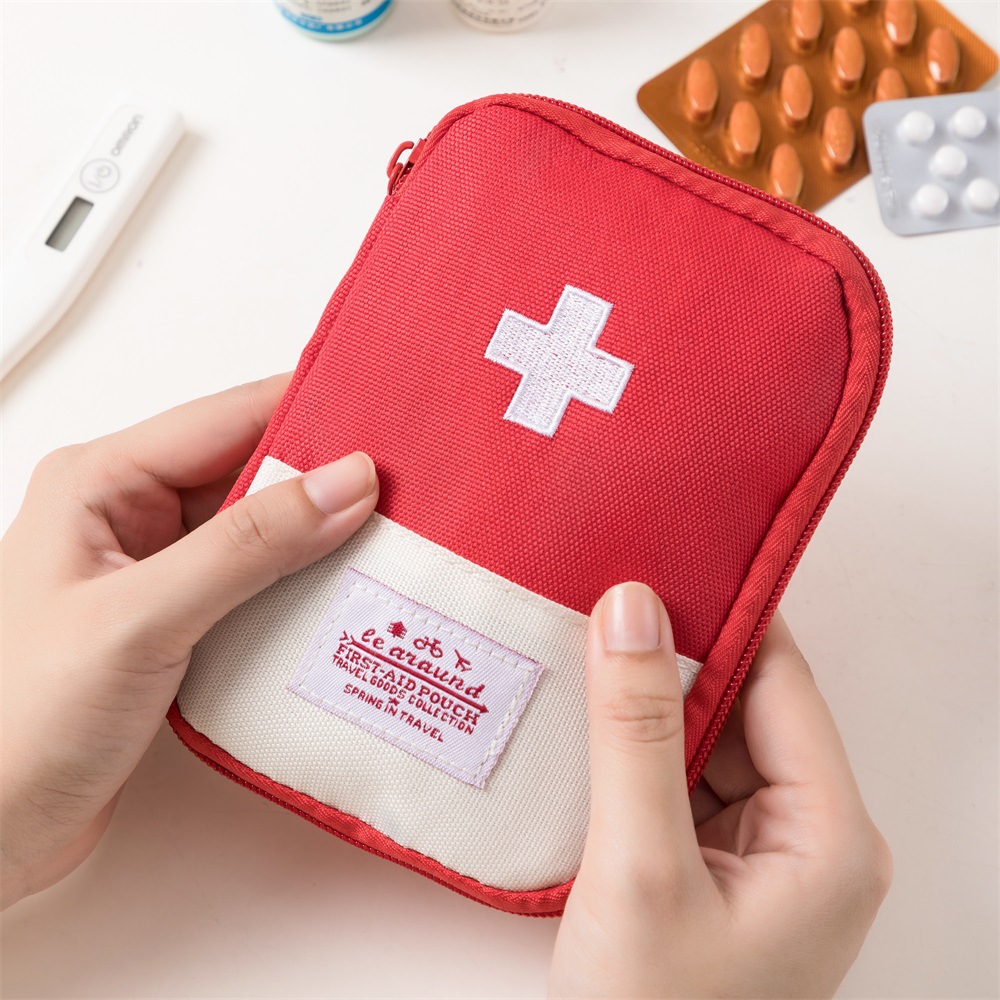 First Aid Kit Pouch Home Medic - Bivy Bag Emergency 评论和价格